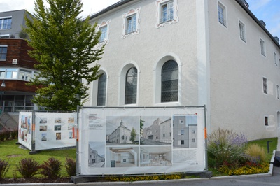 Ausstellung "Neues Bauen in Tirol 2024" beim Pflegezentrum Gurgltal in Imst – © Othmar Kolp