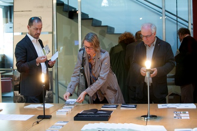 „Hafenskizzen“ Ausstellung und Diskussion