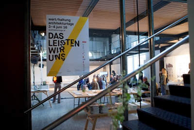 „Hafenskizzen“ Ausstellung und Diskussion