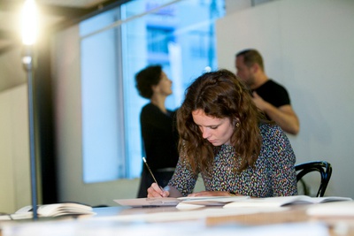 „Hafenskizzen“ Ausstellung und Diskussion