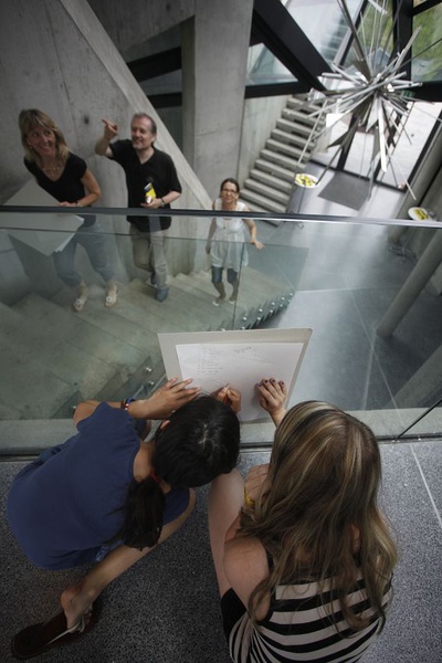 STEIN Haus – HAUS MIT STEINEN – STEINE UMS HAUS