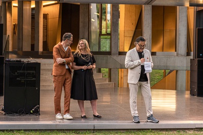 HABITAT - Günther Domenig: DIMENSIONAL im Domenig Steinhaus, Performance von Doris Uhlich