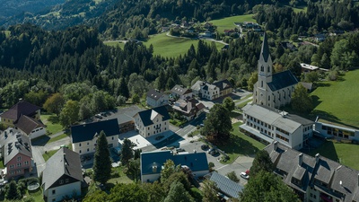 Neue Ortsmitte Arriach (Hohengasser Wirnsberger Architekten)