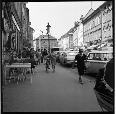 SONDERPREIS: „Beständige Architektur- und Bauqualität“ > Alter Platz 1 (1967)