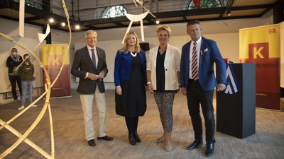 LH Peter Kaiser, Raffaela Lackner, ORF Landesintendantin Karin Bernhard und Bgm Christian Scheider bei der Eröffnung der langen Nacht.