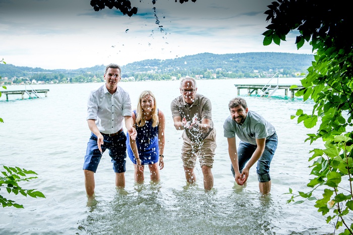 v.l.n.r.: Landesrat Ing. Daniel Fellner, Architekturhausleiterin DI Raffaela Lackner, Dr Franz Sturm und DI Elias Molitschnig vom Amt der Kärntner Landesregierung für Gemeinden und Raumordnung