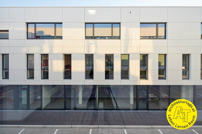 Fassade Bezirksstelle Rotes Kreuz Klagenfurt