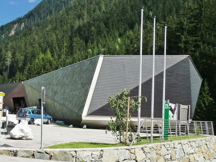 Gemeinde-Mehrzweckhaus, 
Machné  & Durig - Hopfgarten in Defereggen