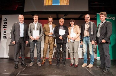 Holzbaupreis Kärnten 2013 – See Spa – Bewegtes Wohlfüllen am See
Planung: Architektur 64 ZT GmbH
Bauherr: Alpenzart GmbH
Tragwerksplanung: DI Kurt Pock
Ausführung: Weissenseer Holz-System-Bau GmbH
Kategorie: Gewerbliche Bauten