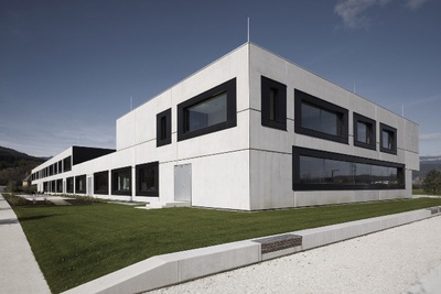 Kärntner Landesbaupreis 2013 – Neubau Tourismusberufsschule Villach (ANERKENNUNG LBP 2013)