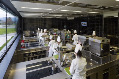 Kärntner Landesbaupreis 2013 – Neubau Tourismusberufsschule Villach (ANERKENNUNG LBP 2013)