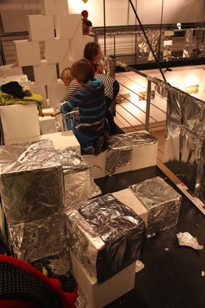 Kinderworkshop: Architektur reflektiert