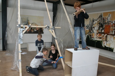 ÖFFENTLICH-PRIVAT-RAUM SCHAFFEN