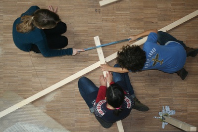 ÖFFENTLICH-PRIVAT-RAUM SCHAFFEN