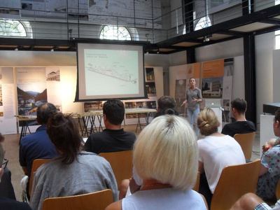 (orte) zwischen global und lokal‏