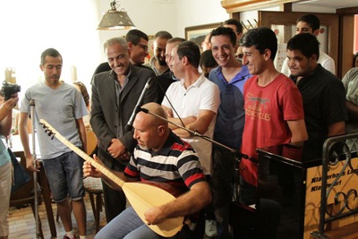 Fluchtraum Österreich – Eröffnung auf den Tischen des Gasthaus Bärenwirt