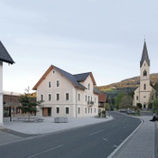 Neue Ortsmitte Arriach (Hohengasser Wirnsberger Architekten)