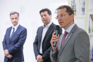 Bgmst. Siegfried Nagl, Stadtbaudirektor Bertram Werle, Günter Hirner, GF GBG (v.l.)
