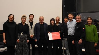 Auszeichnung des Landes Tirol für Neues Bauen 2024 für die Sanierung der Innbrücke von Rainer Köberl mit Stephan Limmer, Suna Ezra Petersen und Joachim Kröss