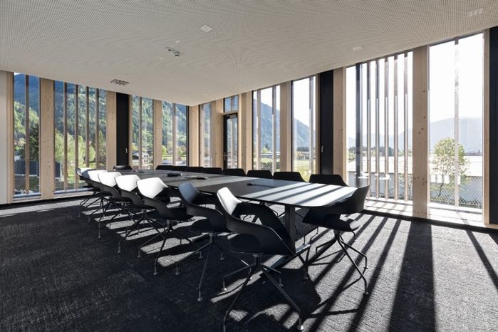 VERTIKAL · Bürogebäude Steinfeld