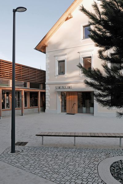 Neue Ortsmitte Arriach (Hohengasser Wirnsberger Architekten)