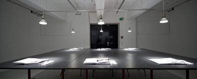 Armin Linke: Green Line – UN-Porträts – Blick in die Ausstellung