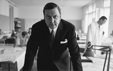 Filmstill "Er flog voraus"