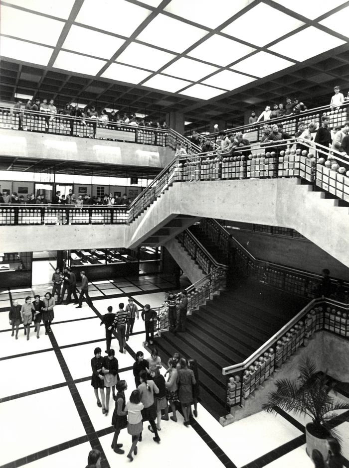 Hauptschule Weiz - Halle