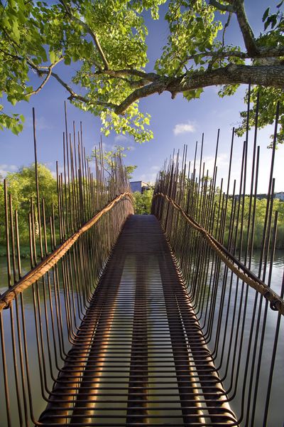 Fußgängerbrücke / Pedestrian Bridge, Miró Rivera Architects