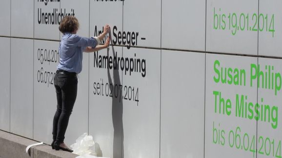 Standbild aus dem Video "Namedropping", 2014