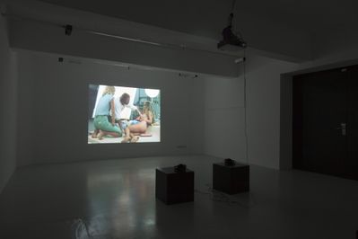 Blick in die Ausstellung "Harun Farocki, Antje Ehmann: Arbeitsverhältnisse" im aut.