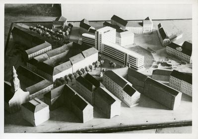 Gerald Ludwig: Modell für den Wettbewerb GVB-Gebäude am Jakominiplatz Graz, um 1948, Sammlung Gerald Ludwig, Bildersammlung